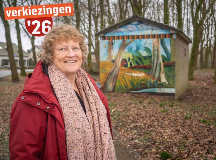 liesbeth-van-heeswijk-in-park-de-wild-in-haps-waarvoor-ze-zich-al-jaren-inzet-bij-een-recente-muurschildering-van-petra-theunissen